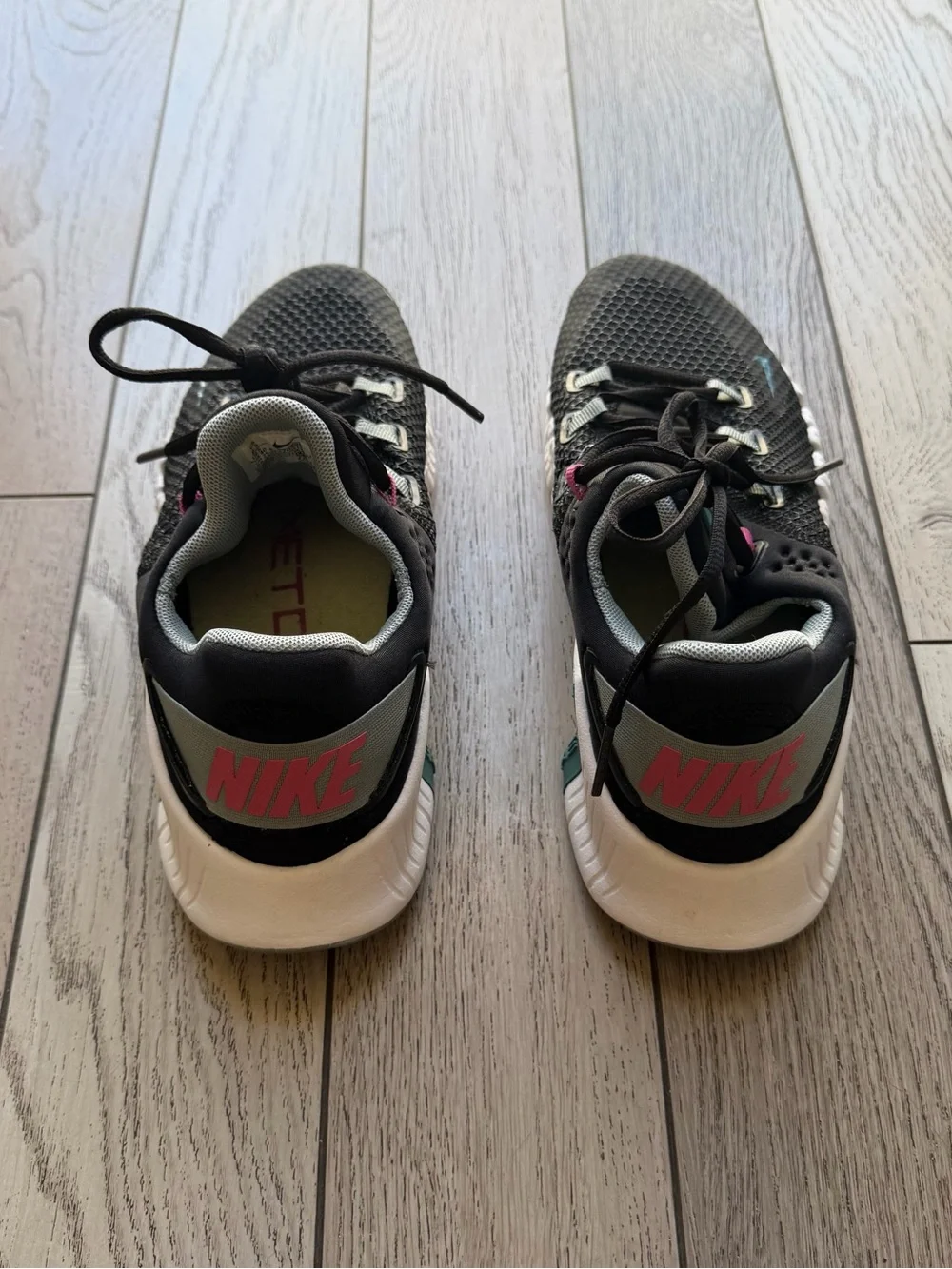 Women’s Nike Metcon Black Athletic Sneakers size 8.5